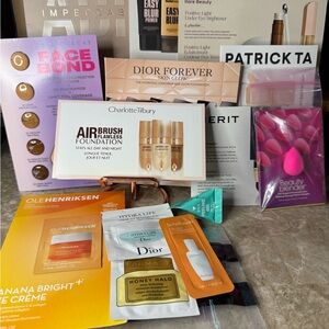 🌷5-$25🌷HUDA BEAUTY and Assorted Foundation & Beauty Sample Set with Pink Sponge